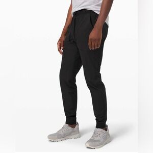 Lululemon ABC Jogger 30" in Black
